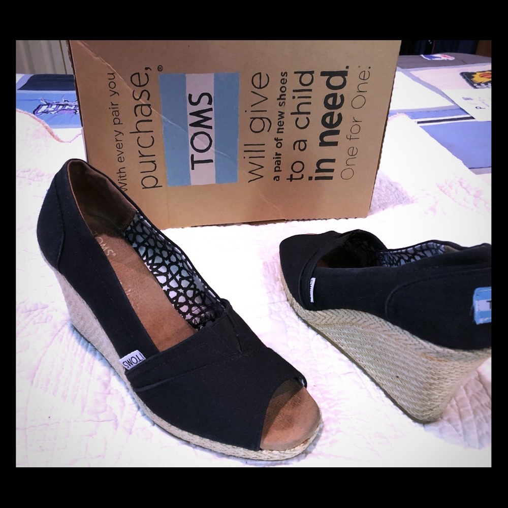 Toms Wedge